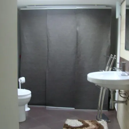 Apartament In Moderna Con Piscina Noto