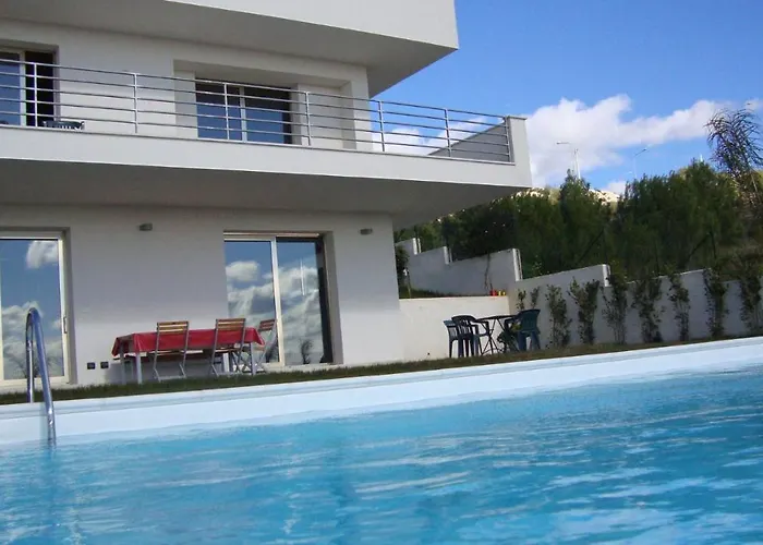 Appartement In Moderna Con Piscina