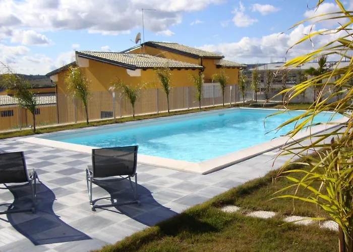 In Moderna Con Piscina * Noto