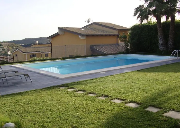 In Moderna Con Piscina Appartement Noto